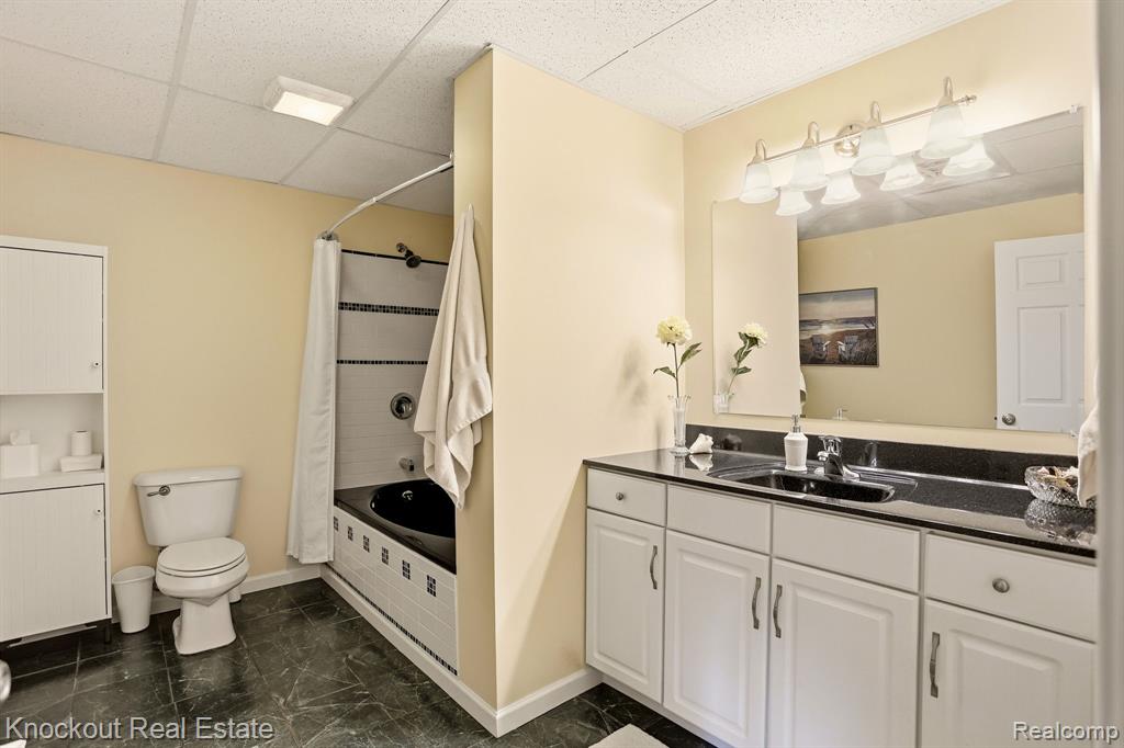 373 Block Street, Frankenmuth, MI 48734 — Photo 42