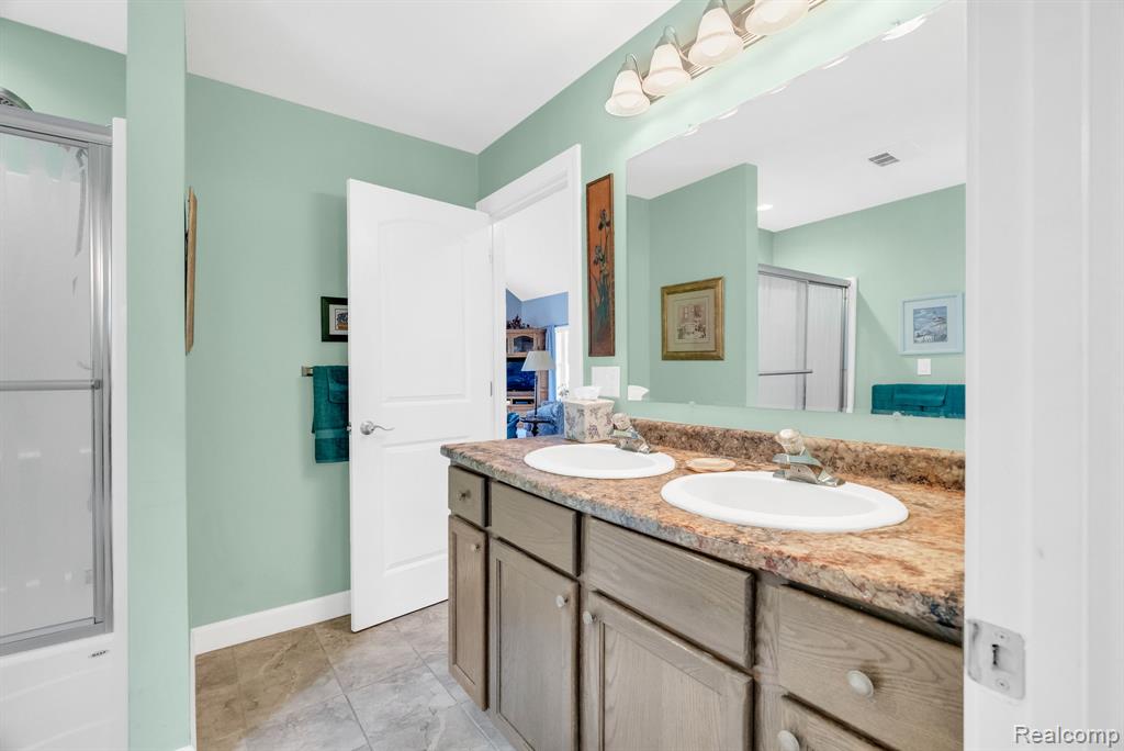 2610 Strawberry Lane, Port Huron, MI 48060 — Photo 34