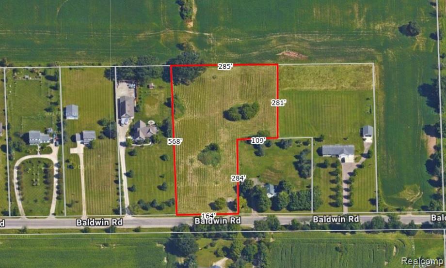 4330 W Baldwin Road, Grand Blanc, MI 48439 — front exterior