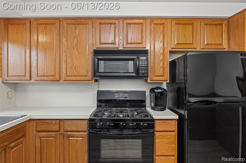 8758 Huron Street, Taylor, MI 48180 — Photo 16