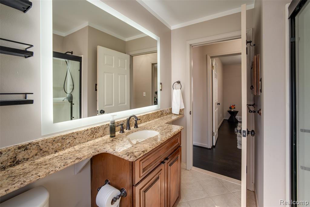 9614 Shadyside Street, Livonia, MI 48150 — Photo 17