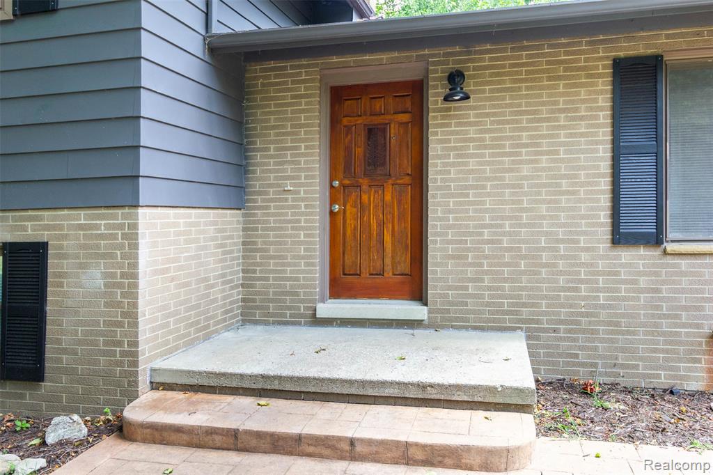 7580 Thornwood Street - Photo 4