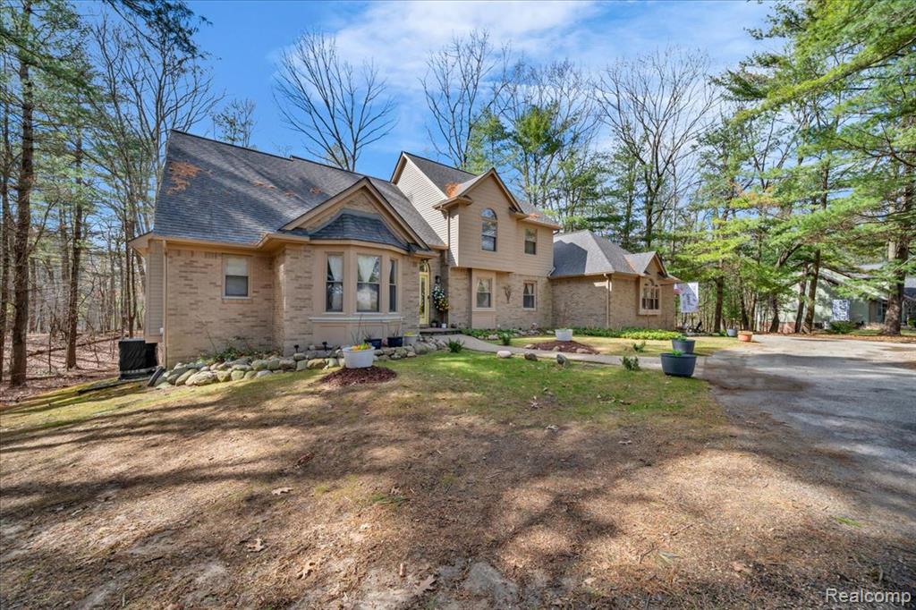 573 NAKOMIS Trail, Orion, MI 48362 — Photo 5
