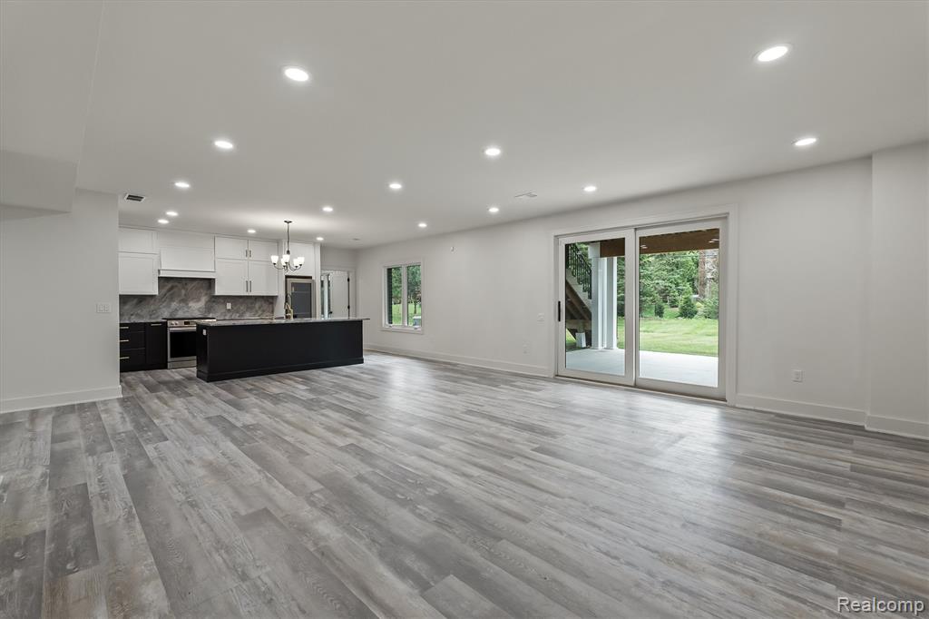 7303 Brookside Village Court, Bloomfield Hills, MI 48301 — Photo 28