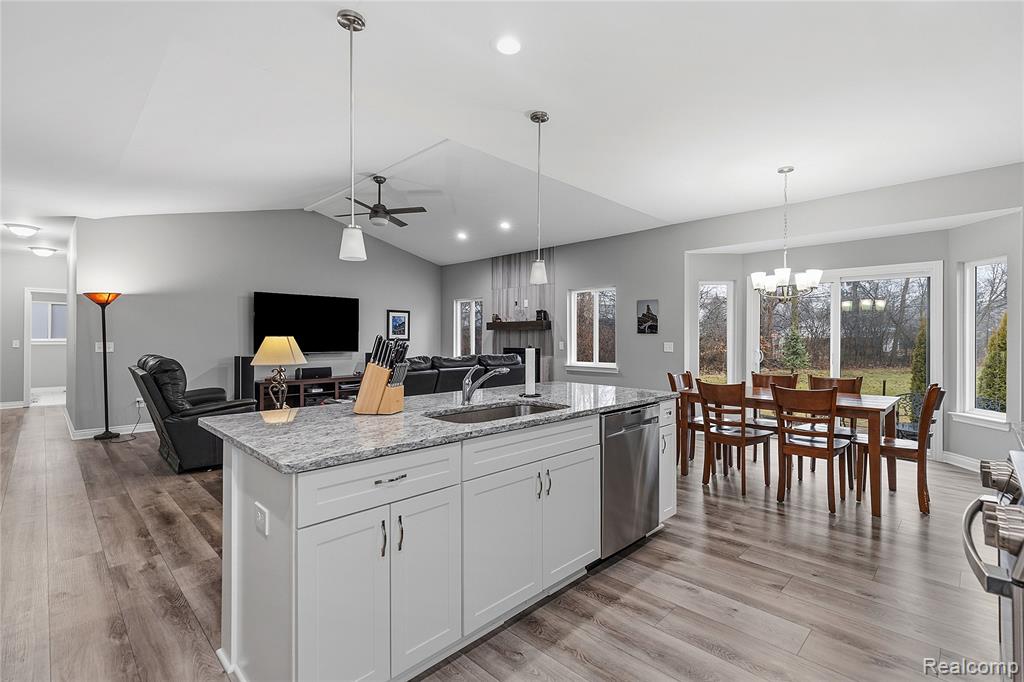 38557 Mountain Ash Court, Clinton Twp, MI 48036 — Photo 3