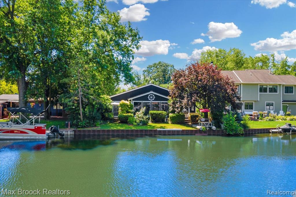2840 Wall Street, Keego Harbor, MI 48320 — Photo 23