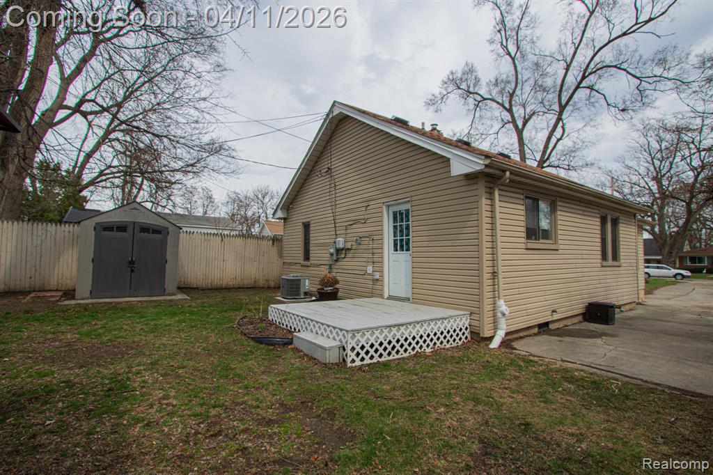 5636 Hipp Street, Dearborn Heights, MI 48125 — Photo 22