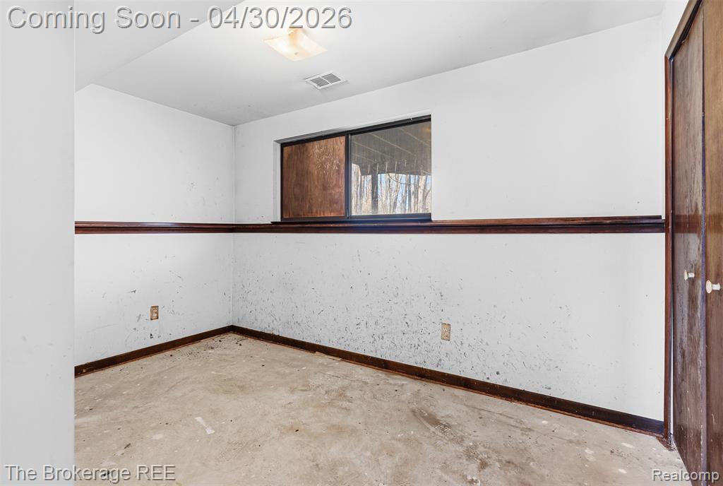 5380 Prentis Road, Waterford, MI 48327 — Photo 31