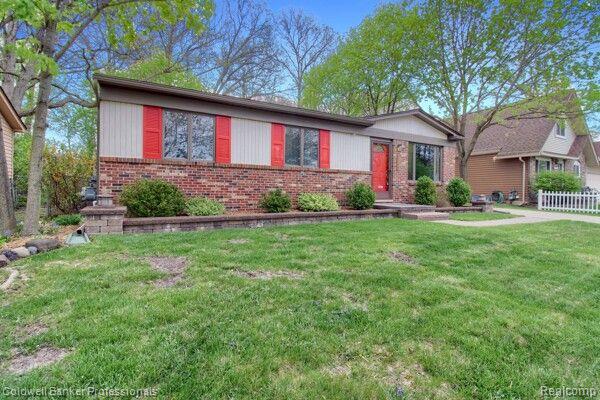 43738 FREDERICKSBURG Street, Canton, MI 48188 — Photo 2