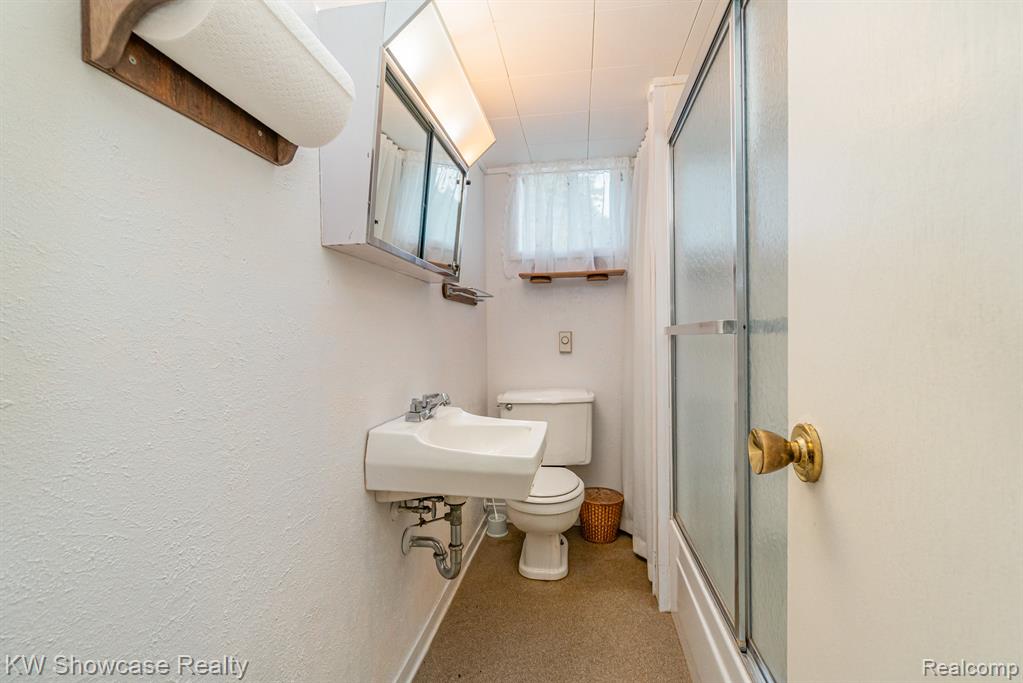 2239 N E Miller Rd, Fairview, MI 48621 — Photo 14