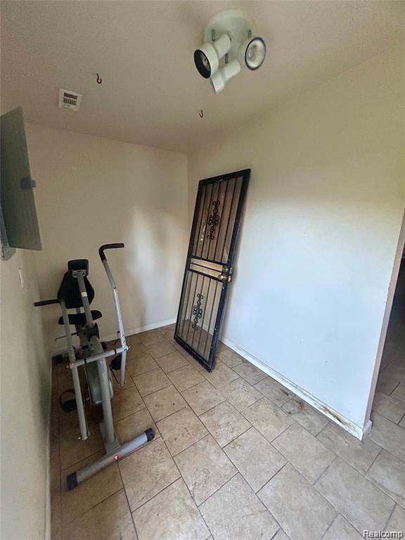 2505 La Belle Street, Detroit, MI 48238 — Photo 8
