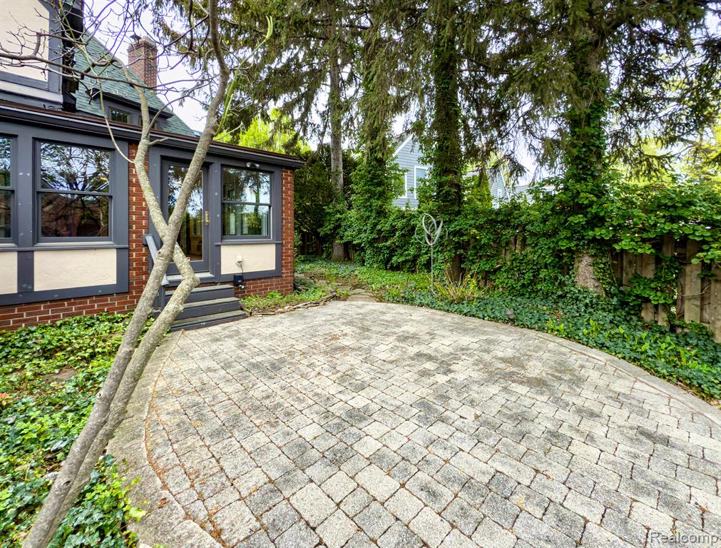 434 HENDRIE Boulevard, Royal Oak, MI 48067 — Photo 42