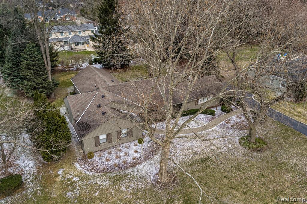 6183 Lantern Lane, Bloomfield Hills, MI 48301 — Photo 36