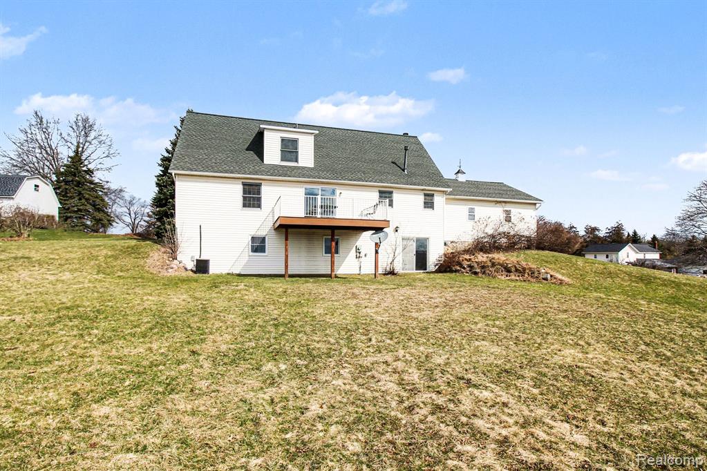 8806 Bergin Road, Howell, MI 48843 — Photo 27