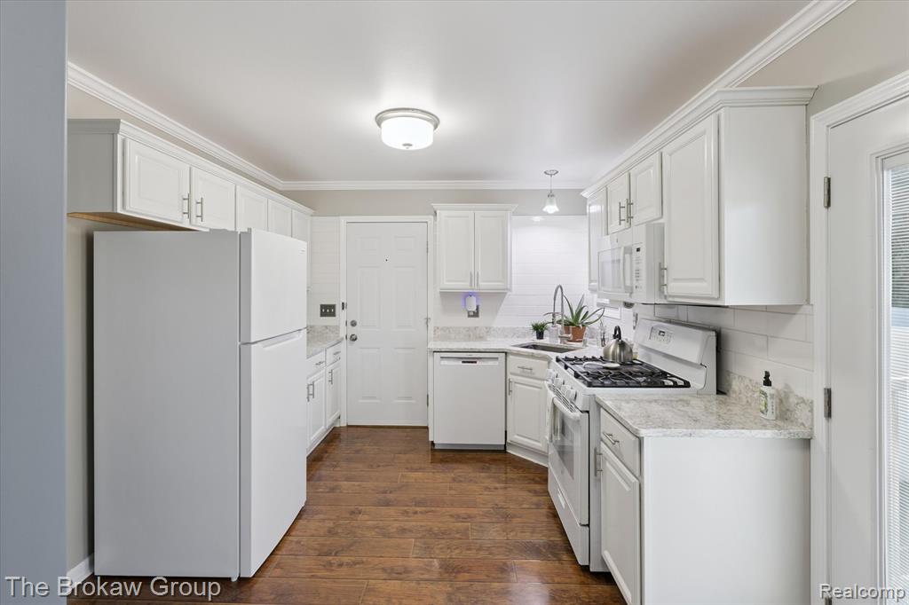 5125 Otter Lake Road, Otter Lake, MI 48464 — Photo 11