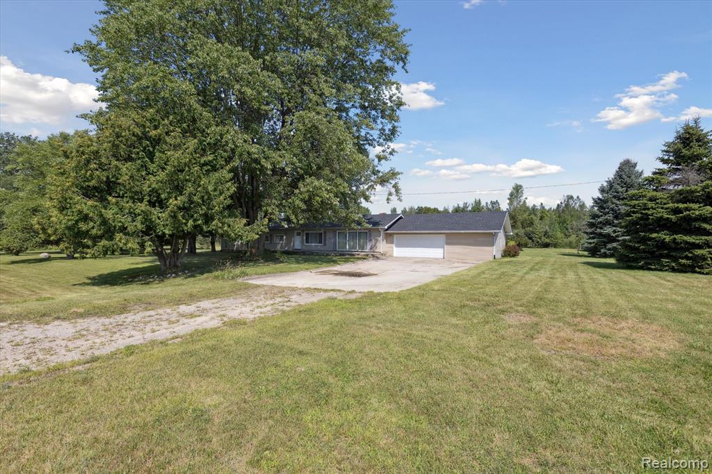 2933 E Sanilac Road, Mayville Vlg, MI 48744 — Photo 4