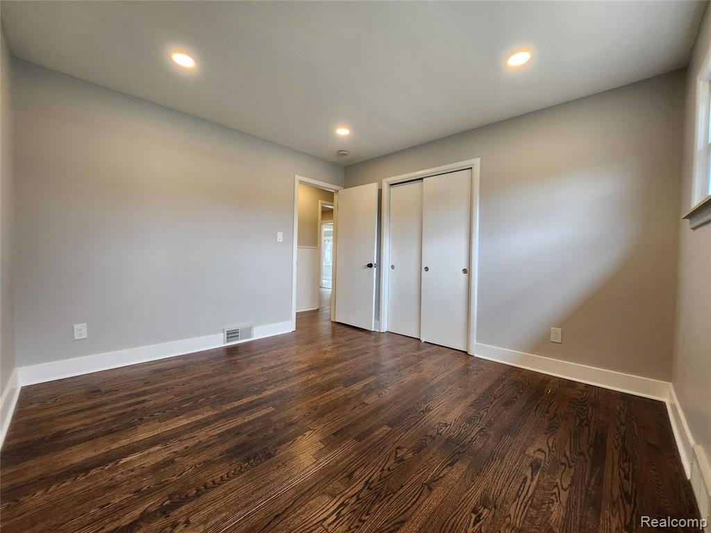 15705 Juliana Avenue, Eastpointe, MI 48021 — Photo 12