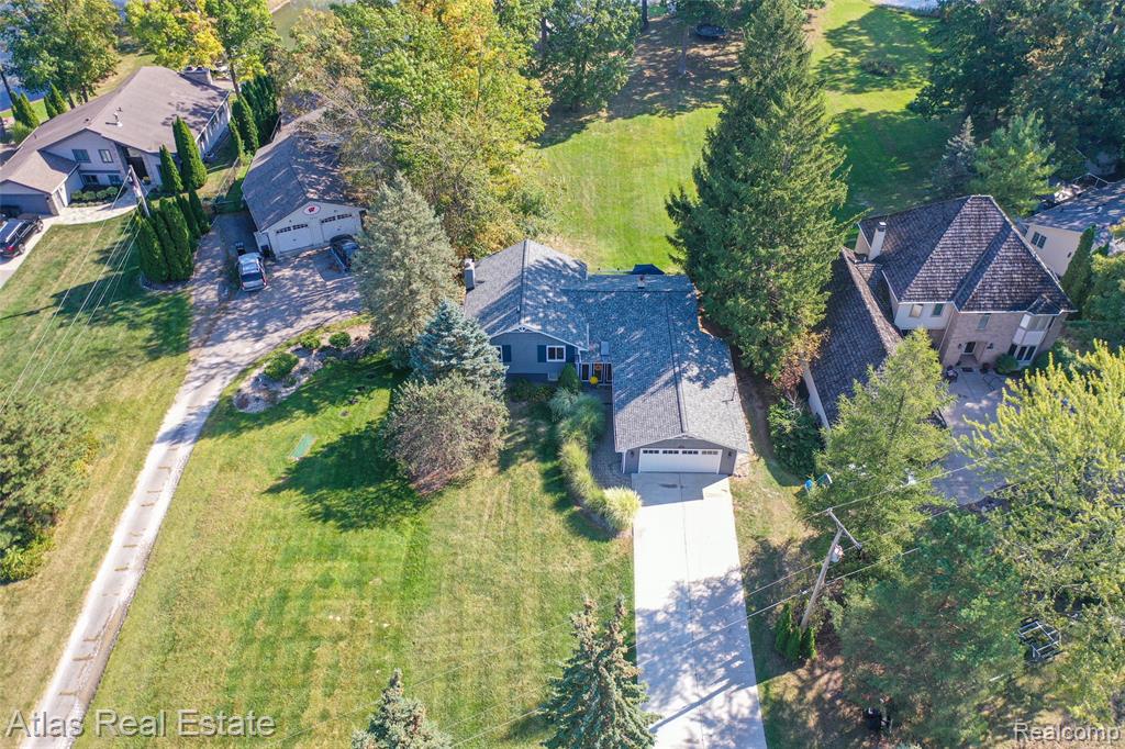 9449 Ridge Road, Goodrich Vlg, MI — Photo 39