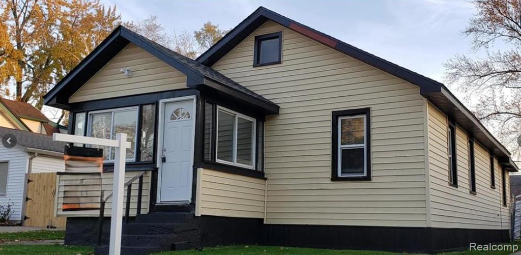279 MADISON Avenue, Clawson, MI