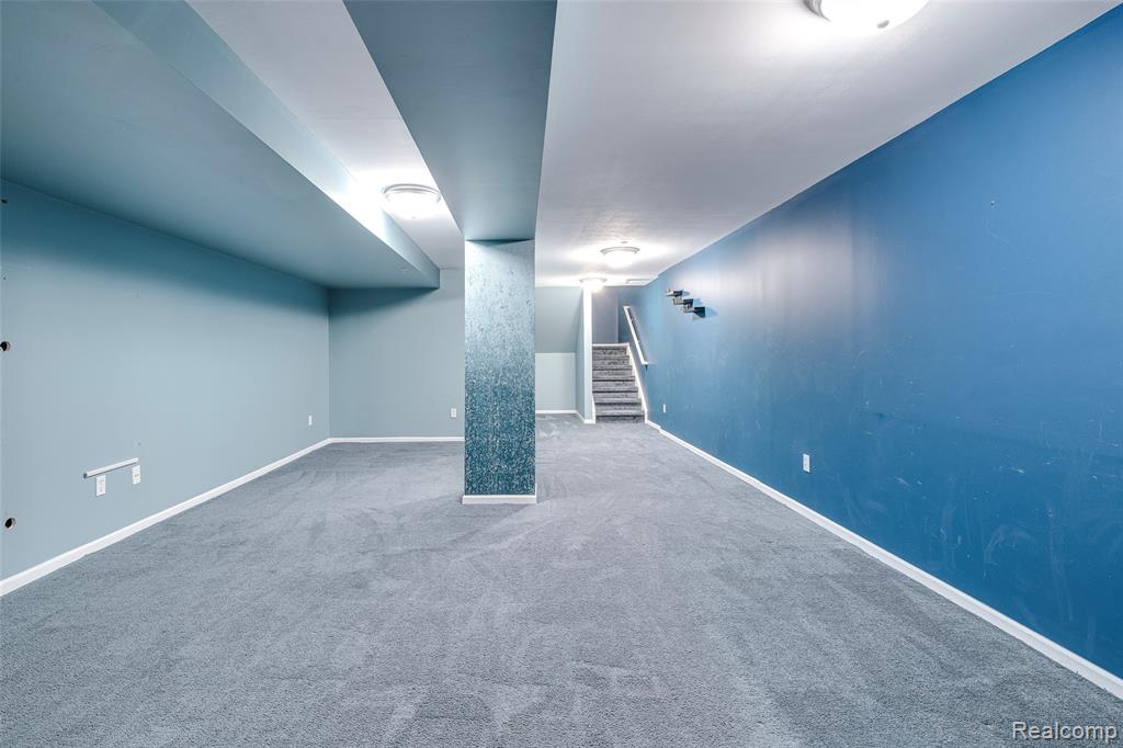 31204 Alexa Drive, Commerce Twp, MI 48390 — Photo 39