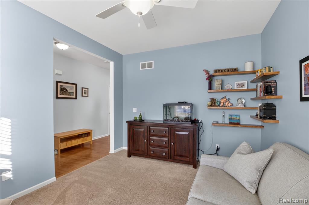 386 Fletcher Street, Wixom, MI 48393 — Photo 37