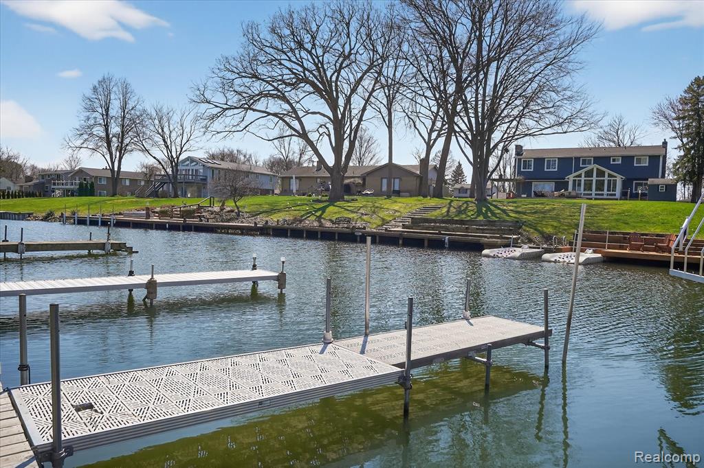16147 Silvercrest Drive, Fenton, MI 48430 — Photo 3