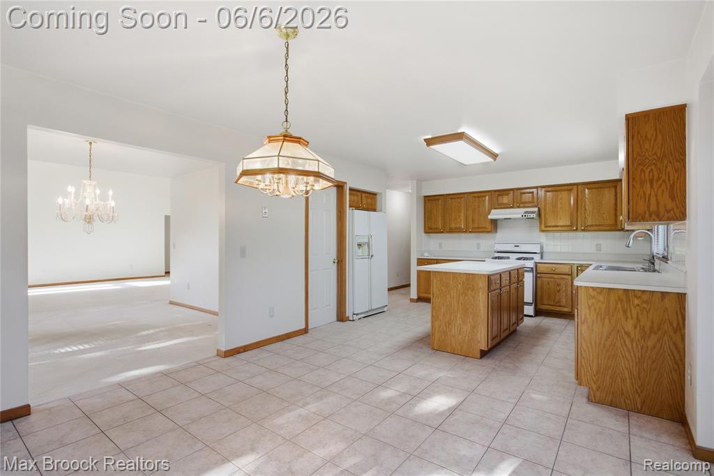 46547 Glen Eagle Drive, Utica, MI 48315 — Photo 17