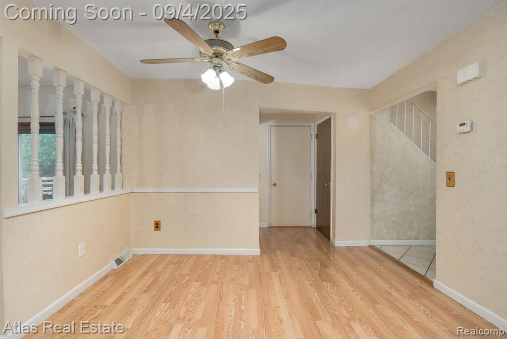 8557 Henderson Road, Goodrich Vlg, MI — Photo 22