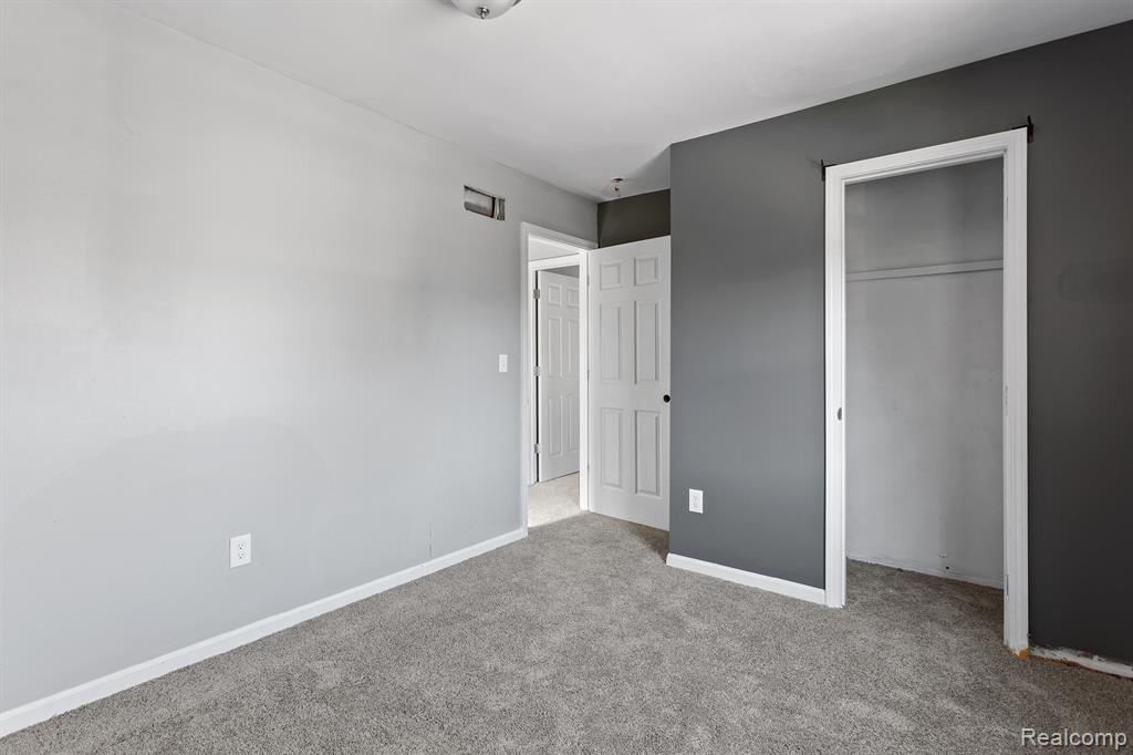 4383 CICOTTE Street, Detroit, MI 48210 — Photo 35