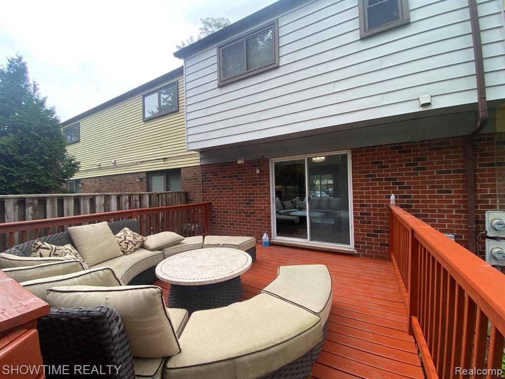 8418 HICKORY Drive, Sterling Heights, MI 48312 — Photo 29