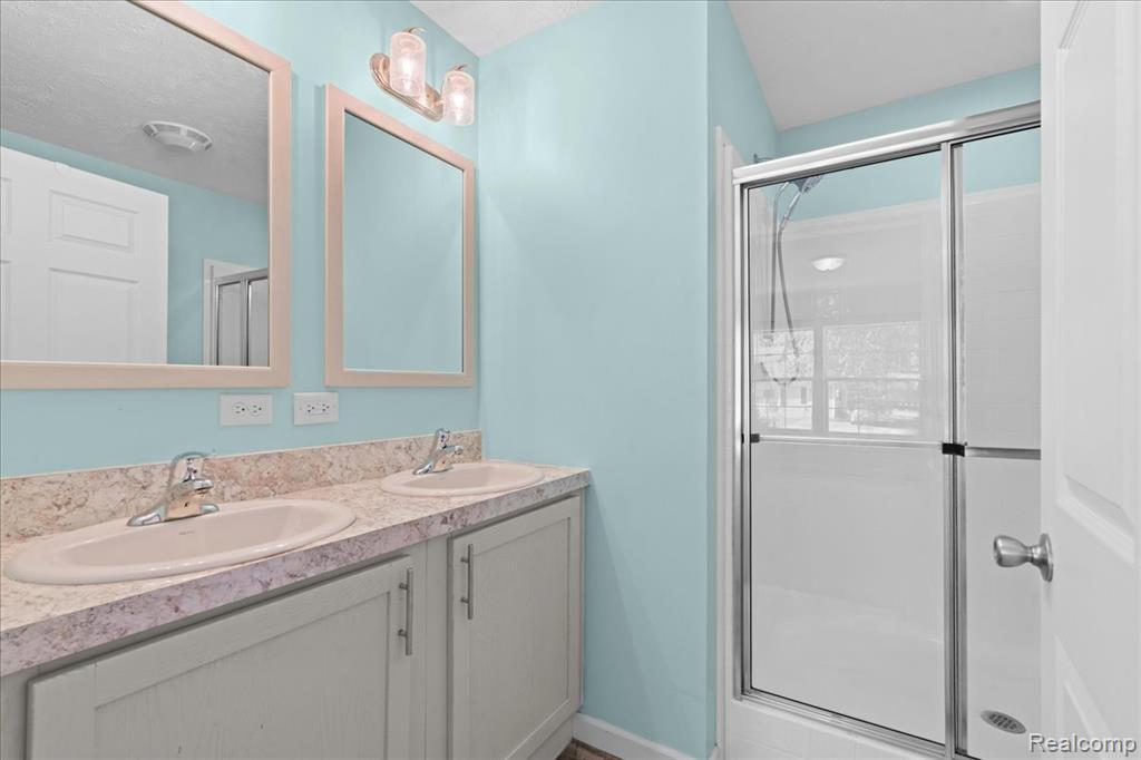 201 Lyman Street, Corunna, MI 48817 — Photo 12