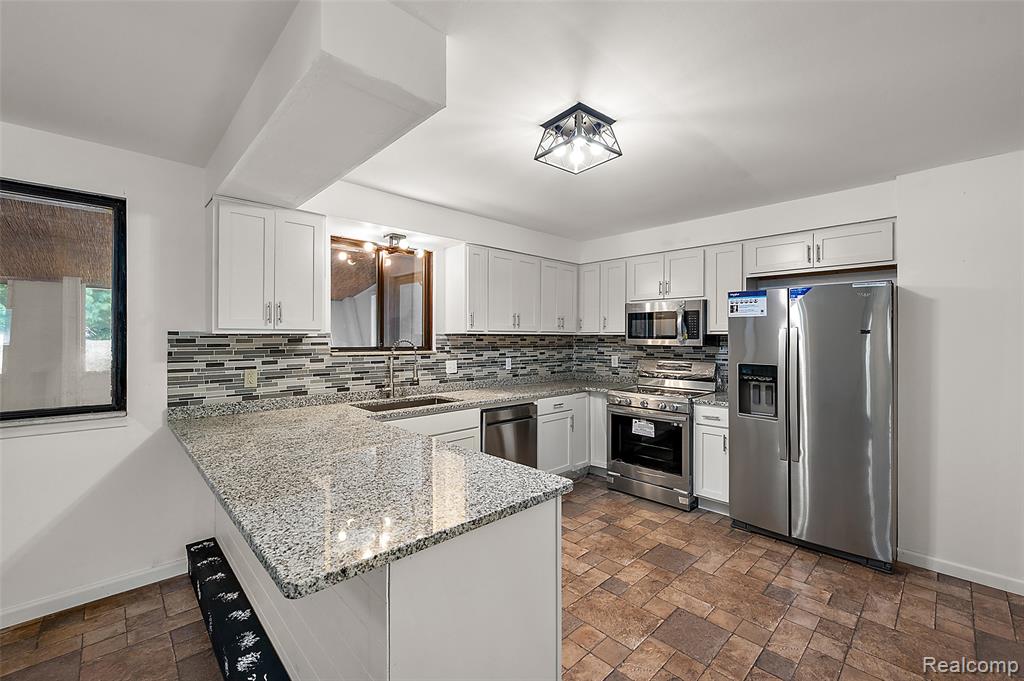 7427 Emerson, Washington, MI — Photo 27