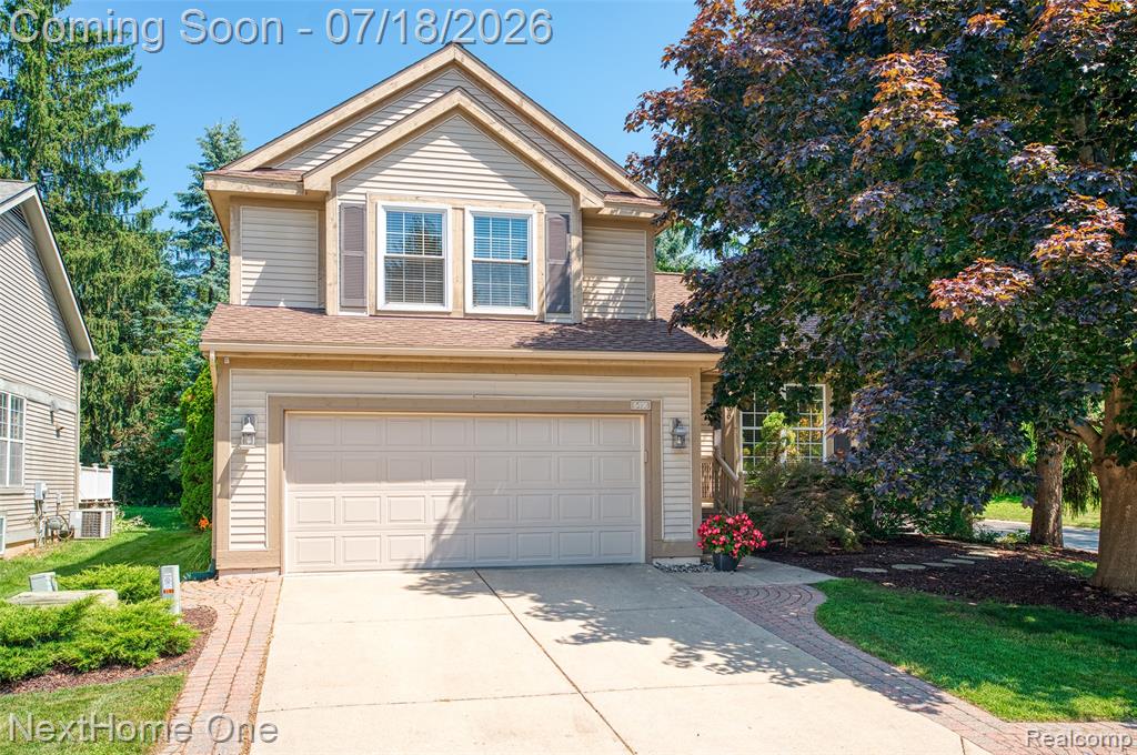 6496 Lake Meadow Drive, Waterford, MI 48327 — front exterior