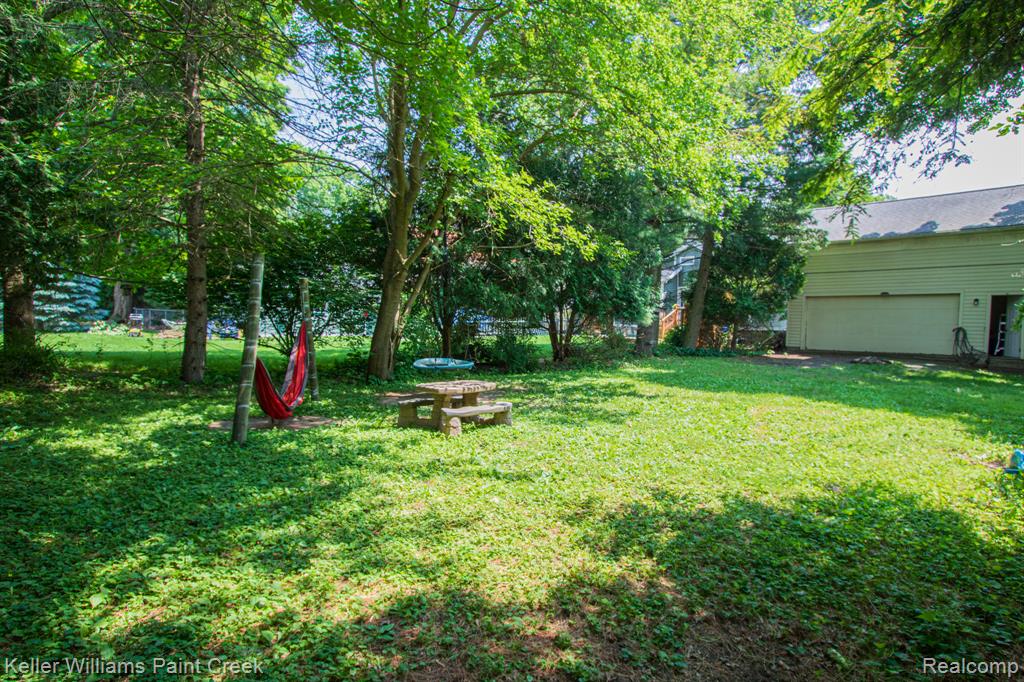 235 E Saint Clair Street, Almont, MI 48003 — Photo 38