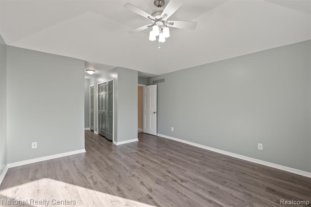 667 Shortridge Avenue, Rochester Hills, MI 48307 — Photo 12