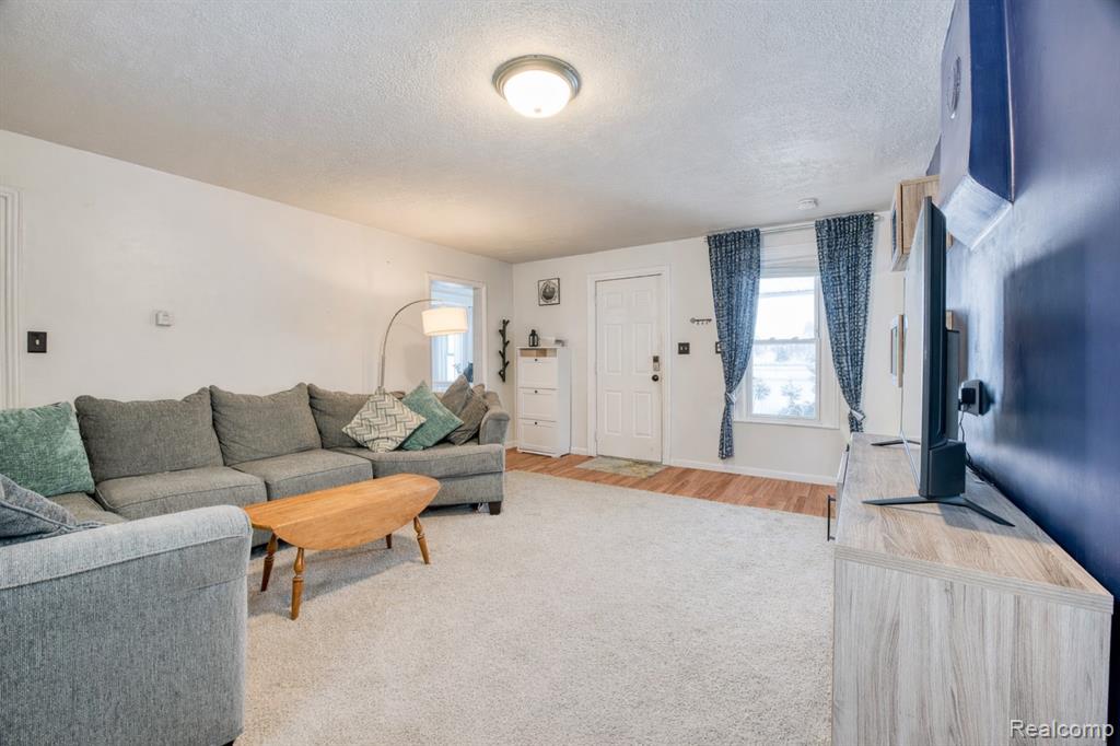 49675 S Interstate 94 Service Drive, Van Buren, MI 48111 — Photo 8