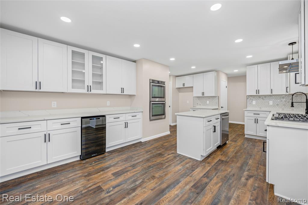 32363 Olde Franklin Drive, Farmington, MI, 48334