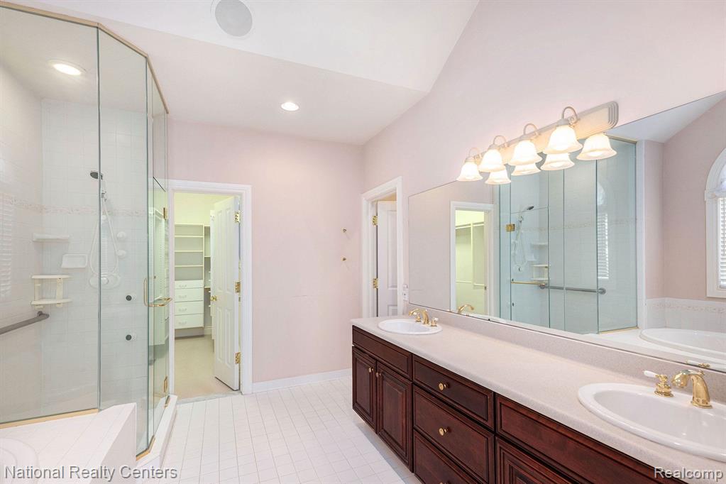 6370 ORION Road, Rochester Hills, MI 48306 — Photo 19
