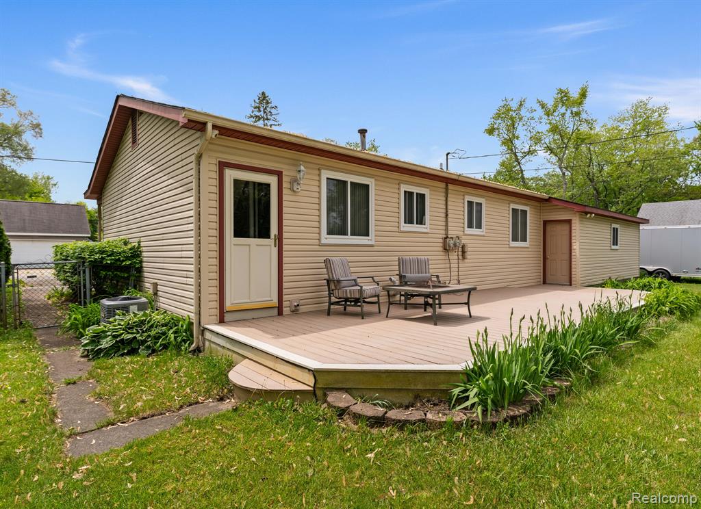 9220 Garden Terrace, Commerce Twp, MI 48382 — Photo 28