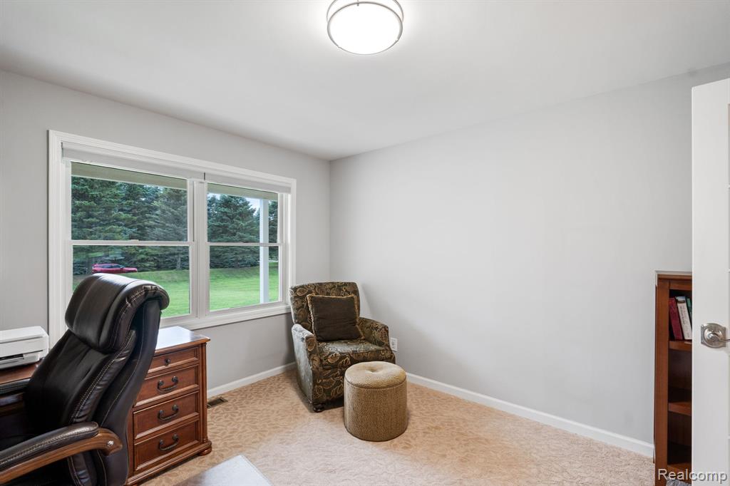4653 6 Mile Road, South Lyon, MI 48178 — Photo 19