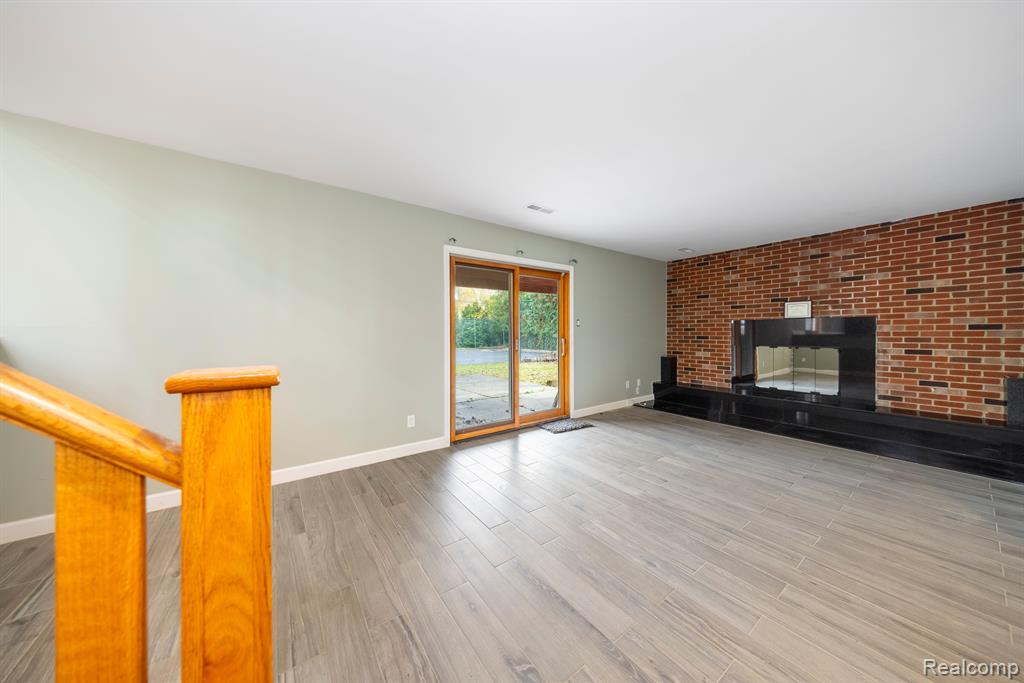 5731 FARMINGTON Road, West Bloomfield, MI — Photo 28