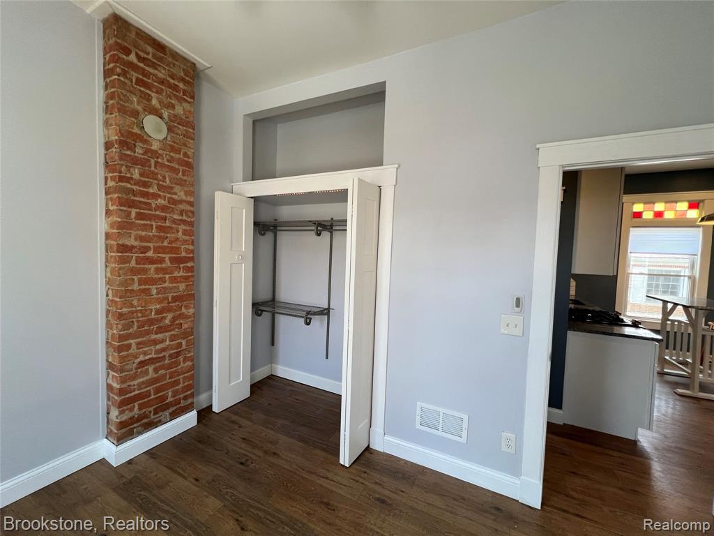 14 W Burdick Street, Oxford, MI — Photo 16