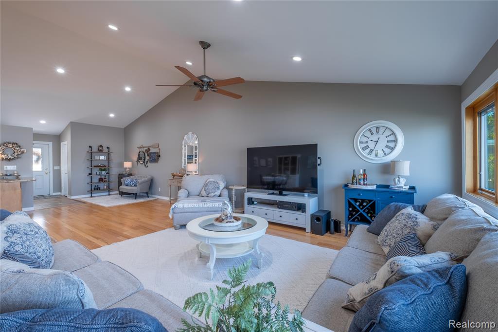 443 E Shore Drive, Whitmore Lake, MI 48189 — Photo 12