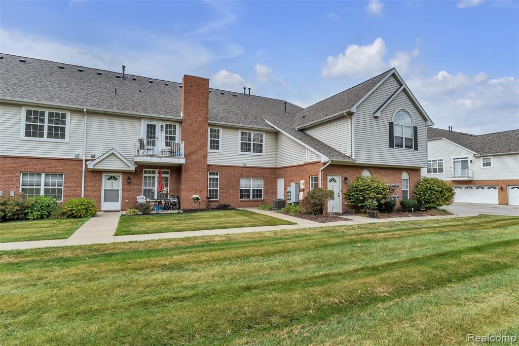 592 Olde English Circle, Howell, MI 48855 — Photo 44