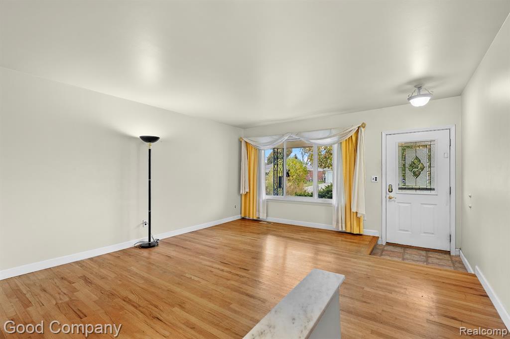 4215 Nickolas Drive, Sterling Heights, MI 48310 — Photo 13