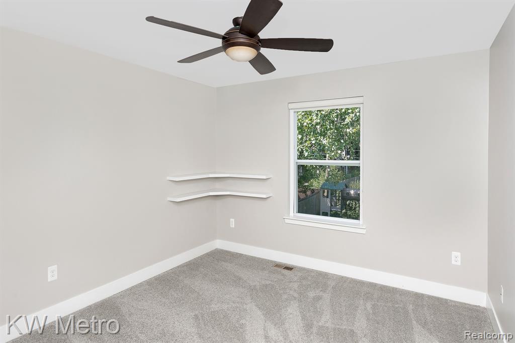 602 CHERRY Avenue, Royal Oak, MI 48073 — Photo 28