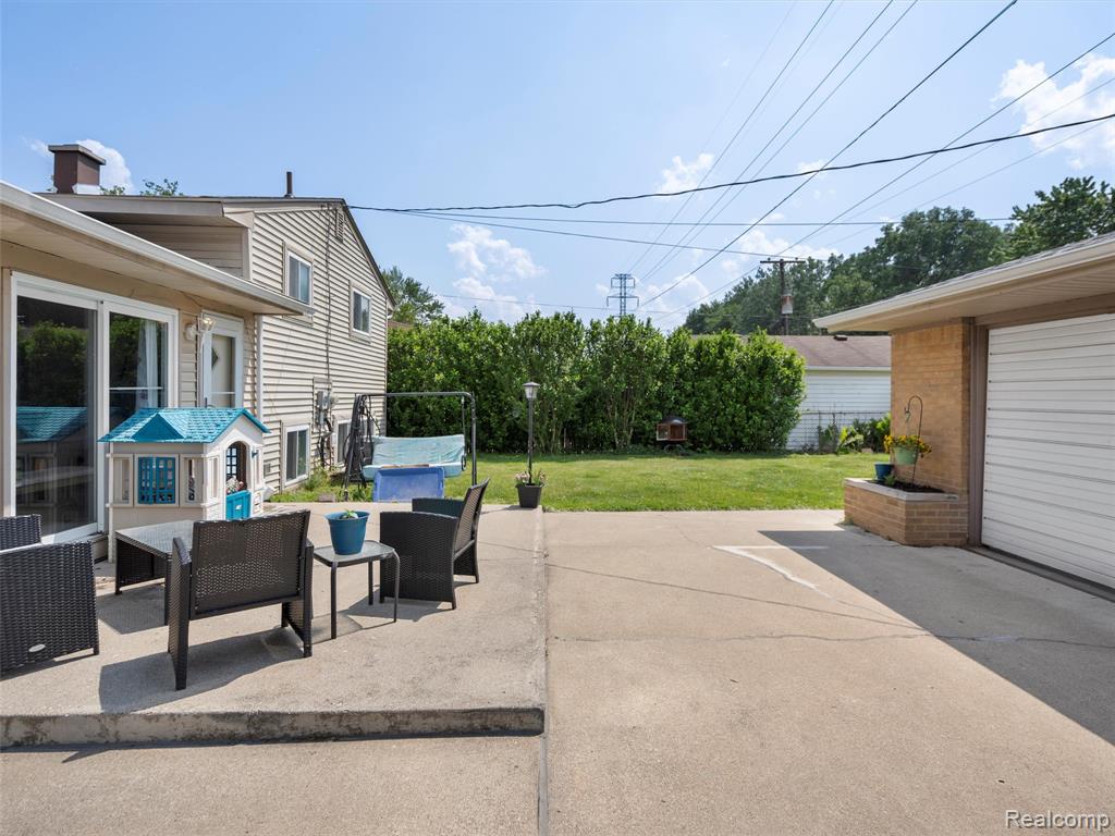 9636 Mueller Street, Taylor, MI 48180 — Photo 18