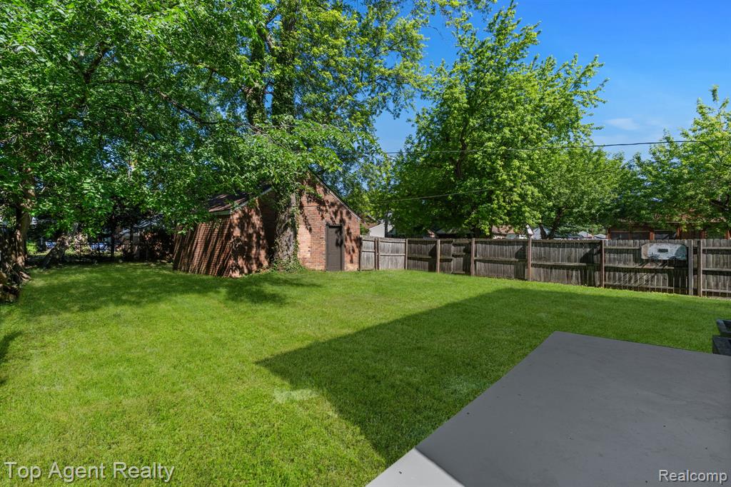 14257 Artesian Street, Detroit, MI 48223 — Photo 40