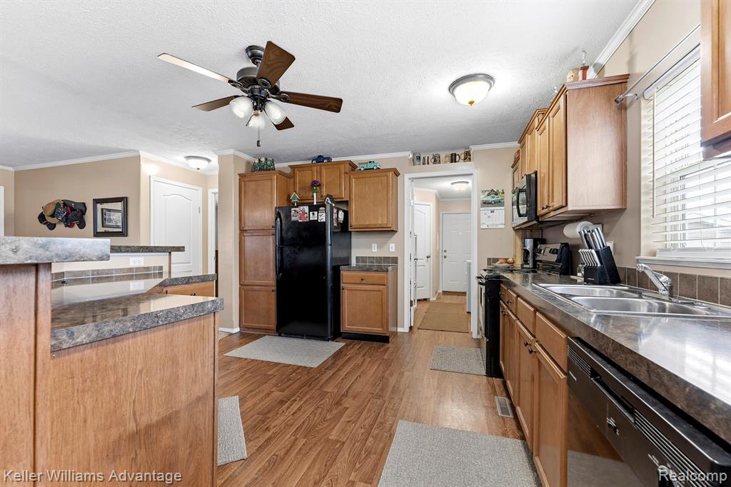 24494 Edwin, Brownstown, MI 48134 — Photo 8