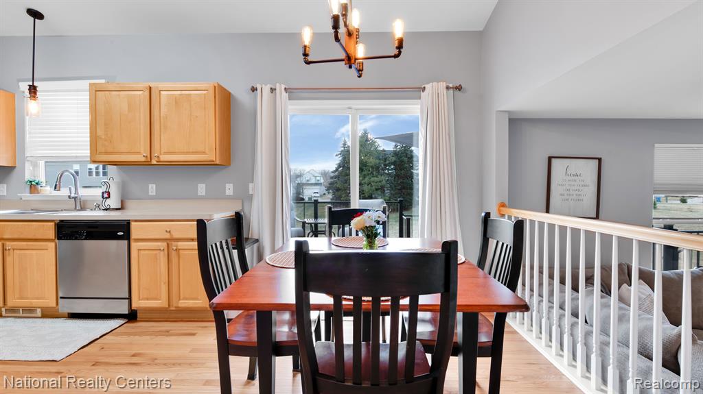 9634 Wexford Drive, Ypsilanti, MI 48198 — Photo 9